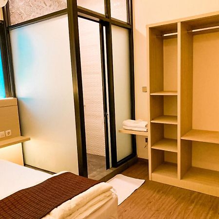 Kartiko Palagan Eksklusif Yogyakarta Hotel Kejayan Exterior foto